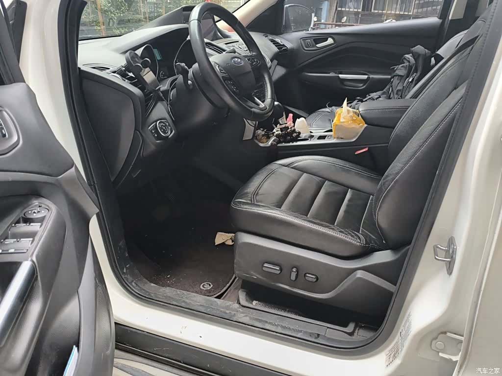 Ford Kuga, 2017 13