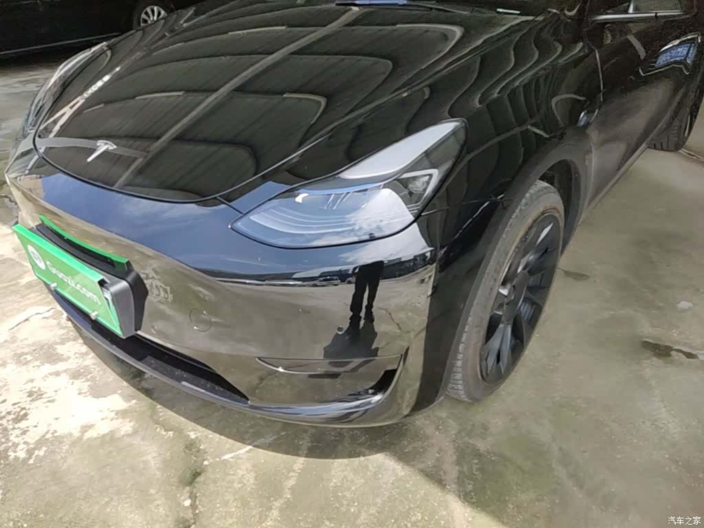 Tesla Model Y, 2023 18
