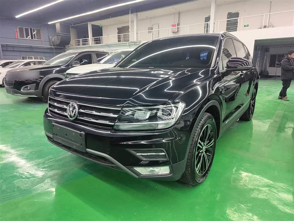 Volkswagen Tiguan L