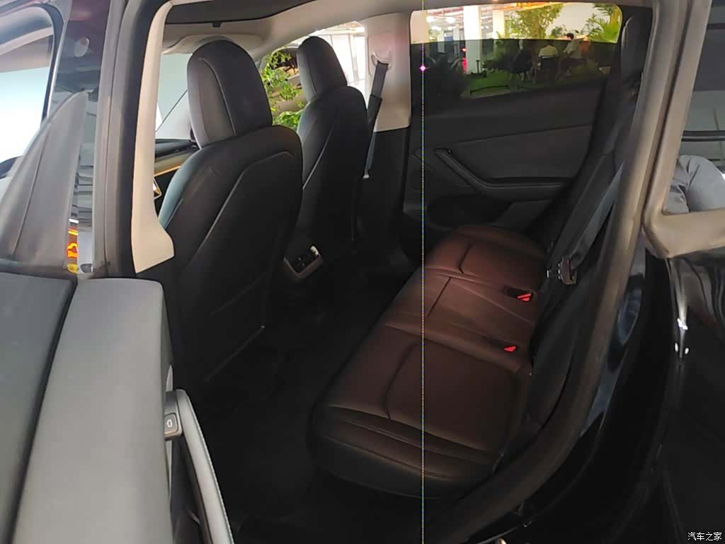 Tesla Model Y, 2022 13