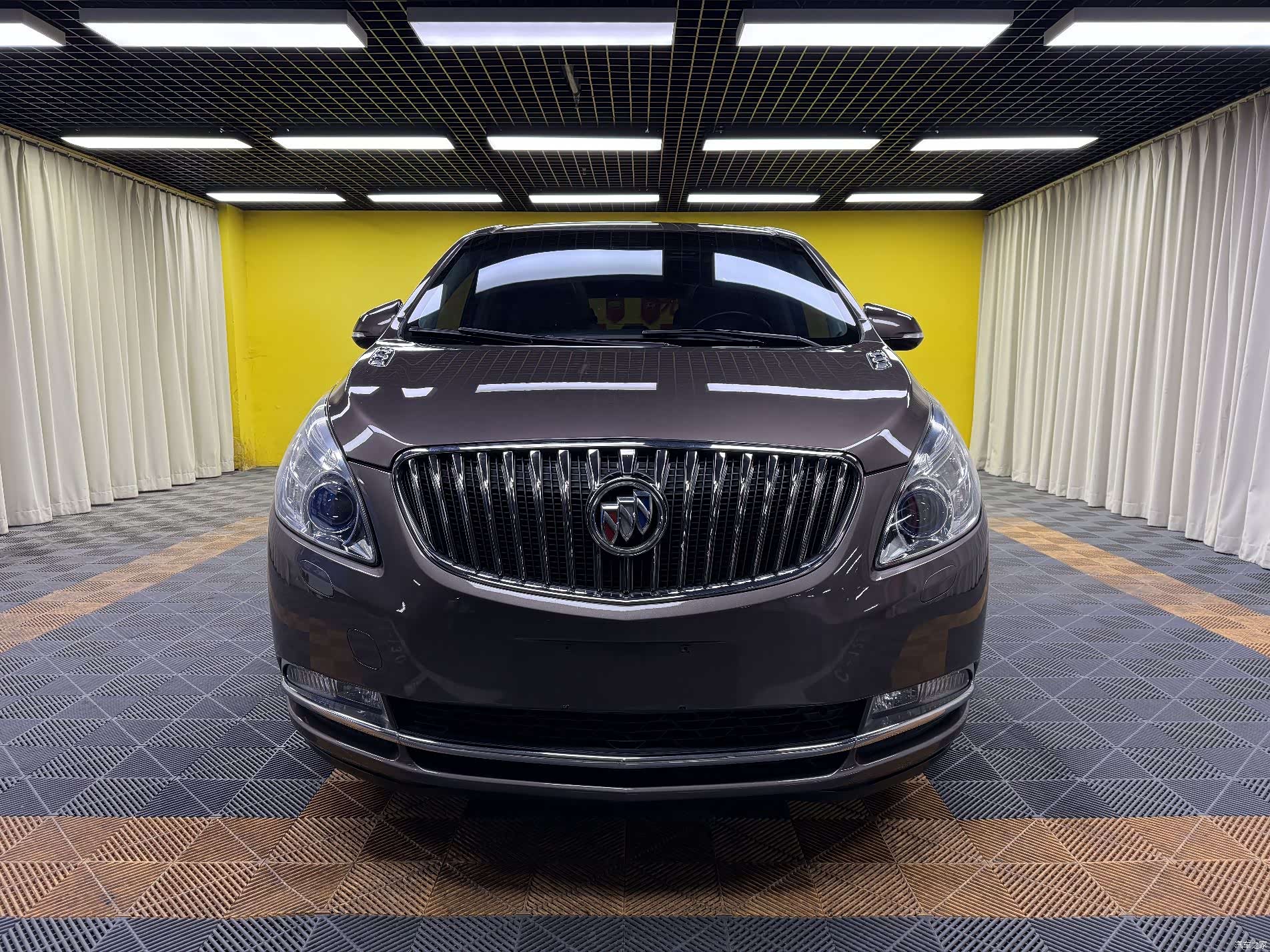 Buick GL8, 2015 2