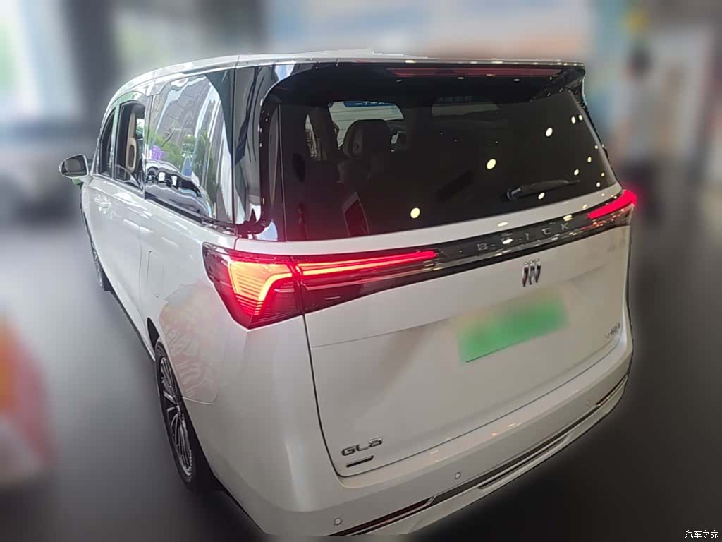 Buick GL8, 2025 9