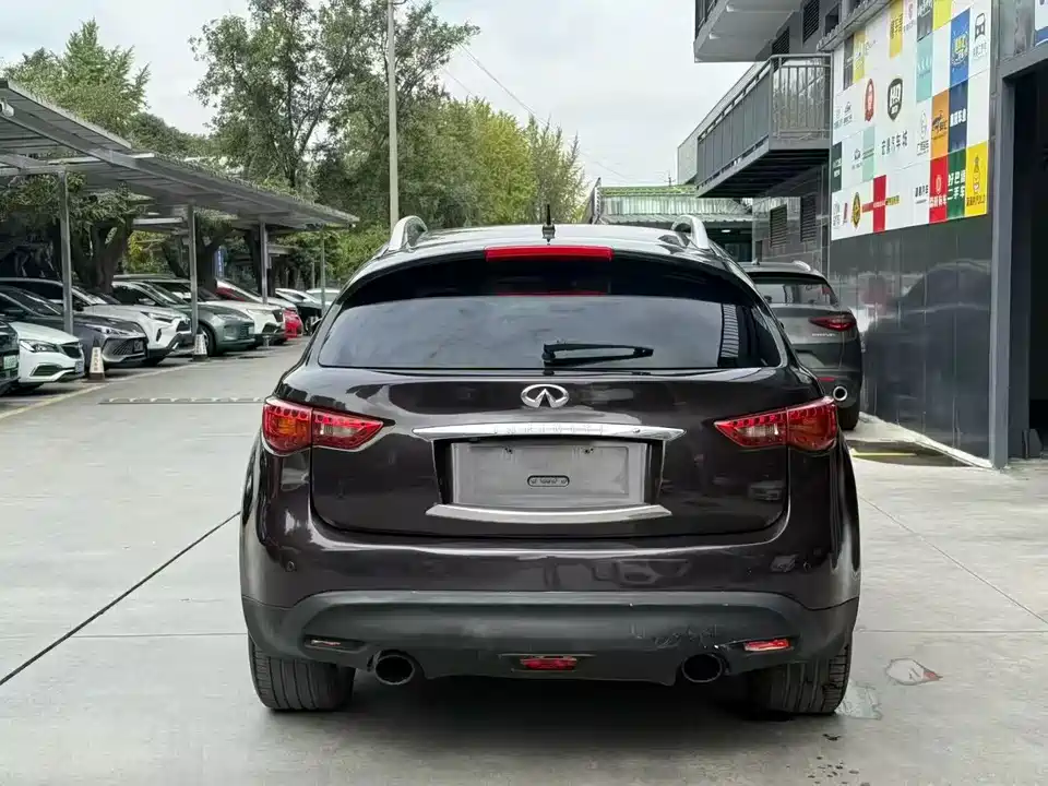 Infiniti FX