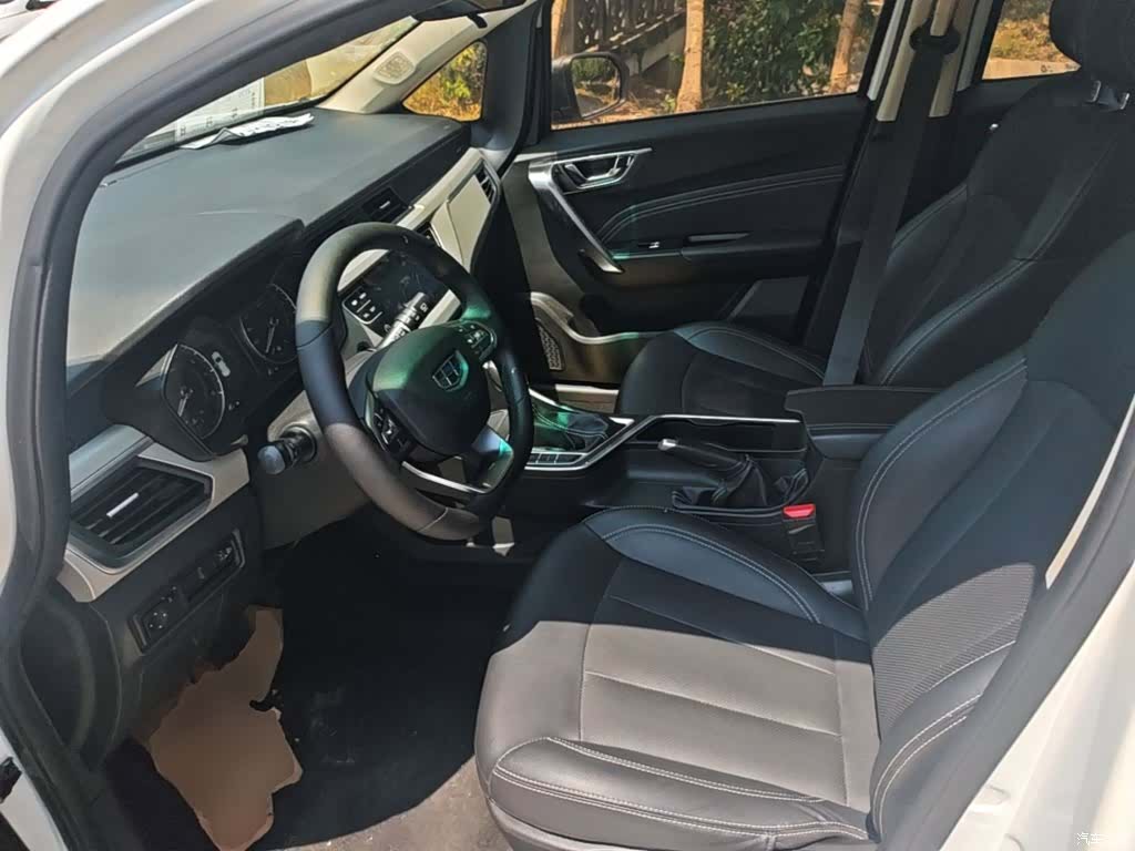 Geely X3, 2020 15