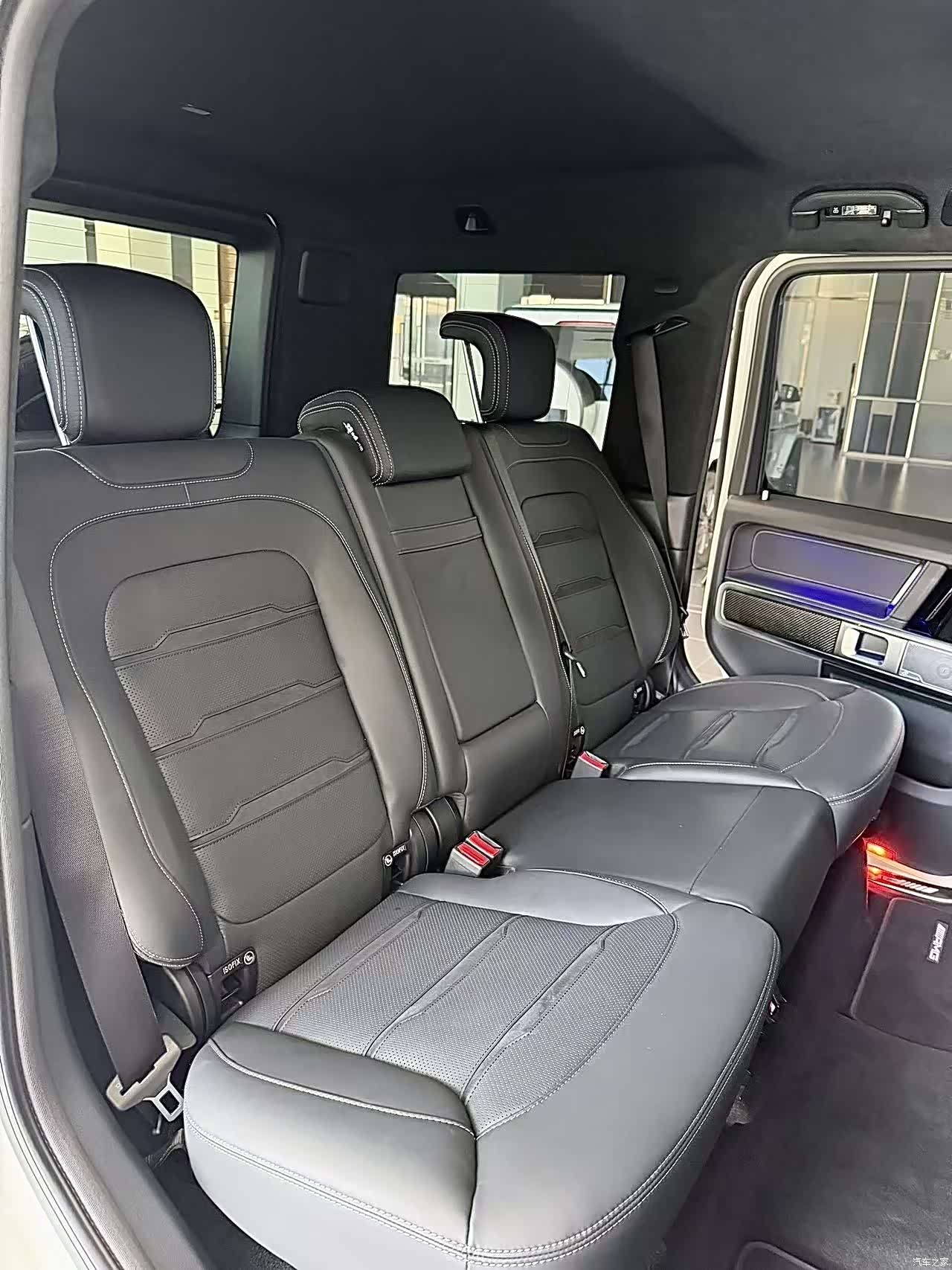 Mercedes-Benz G-Class, 2025 9