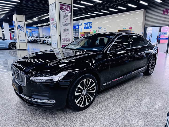 Volvo S90 2023 — фото 1