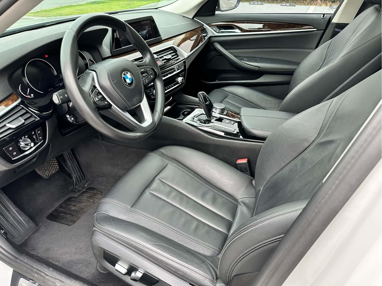 BMW 5 Series, 2018 8