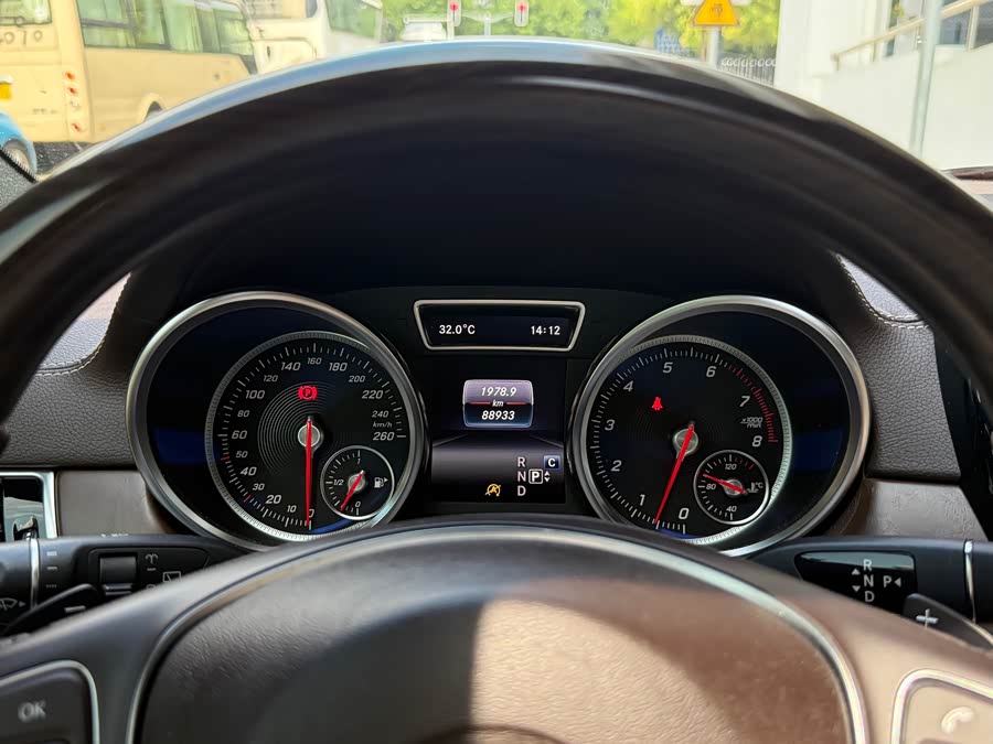 Mercedes-Benz GLE 2018, фото 9