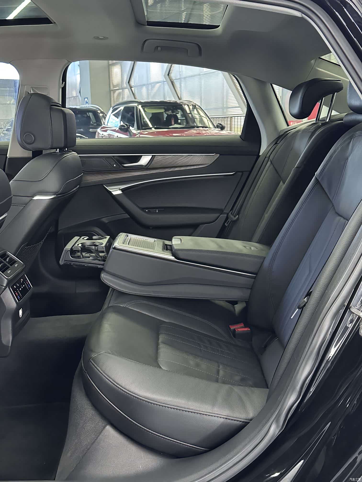 Audi A6L, 2020 24