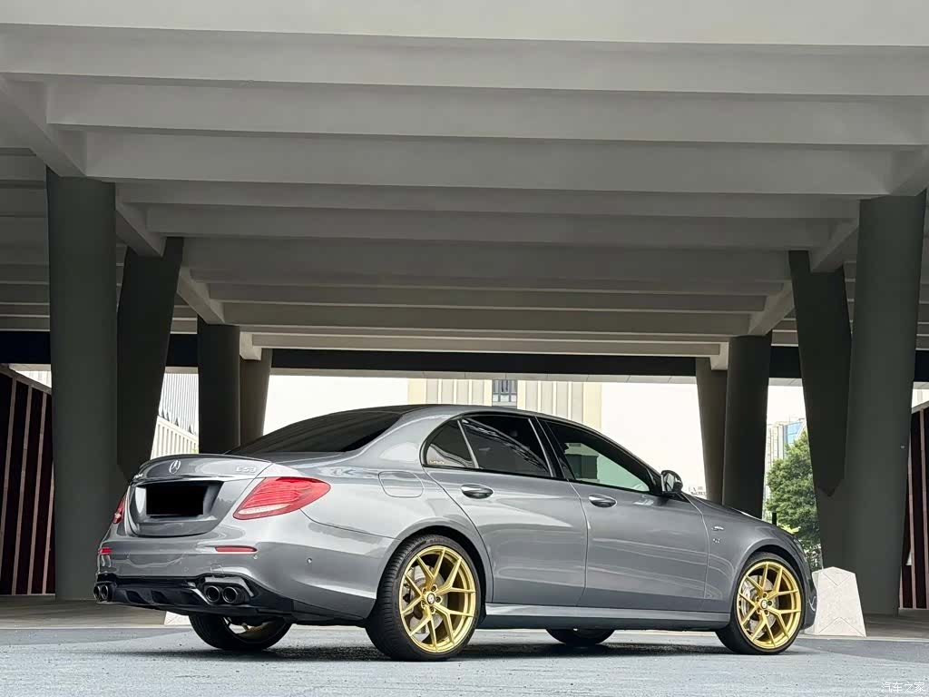 Mercedes-Benz E-Class, 2019 4