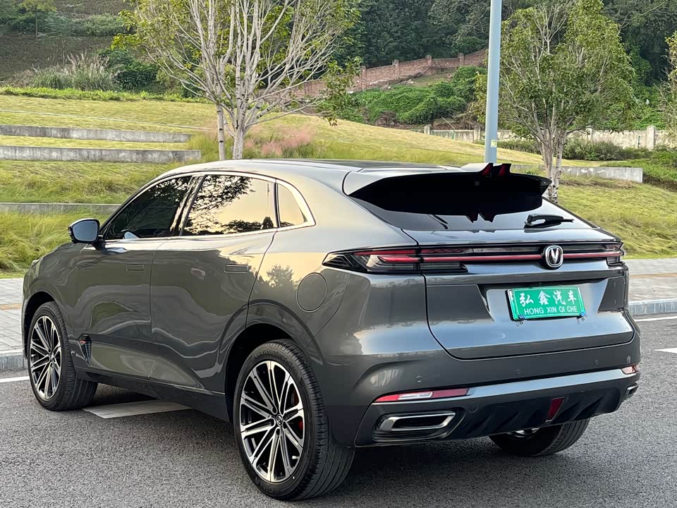 Changan UNI-K Smart iDD