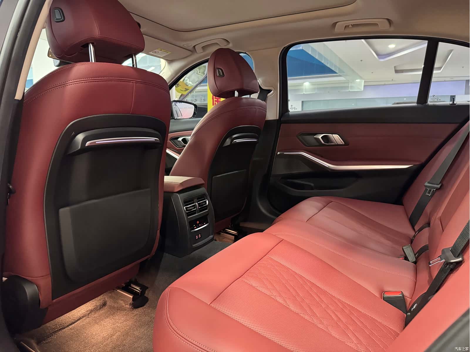 BMW 3 Series, 2022 8