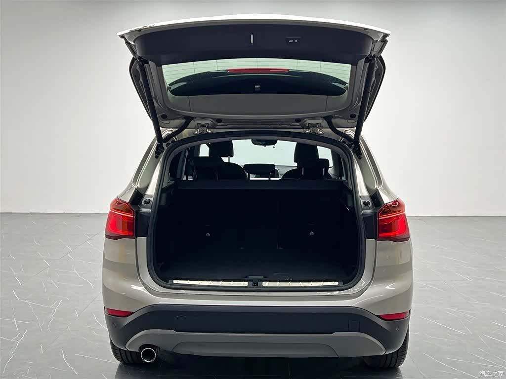 BMW X1, 2019 11