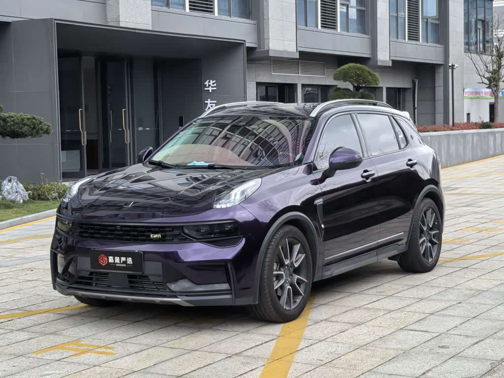 Lynk & Co 01