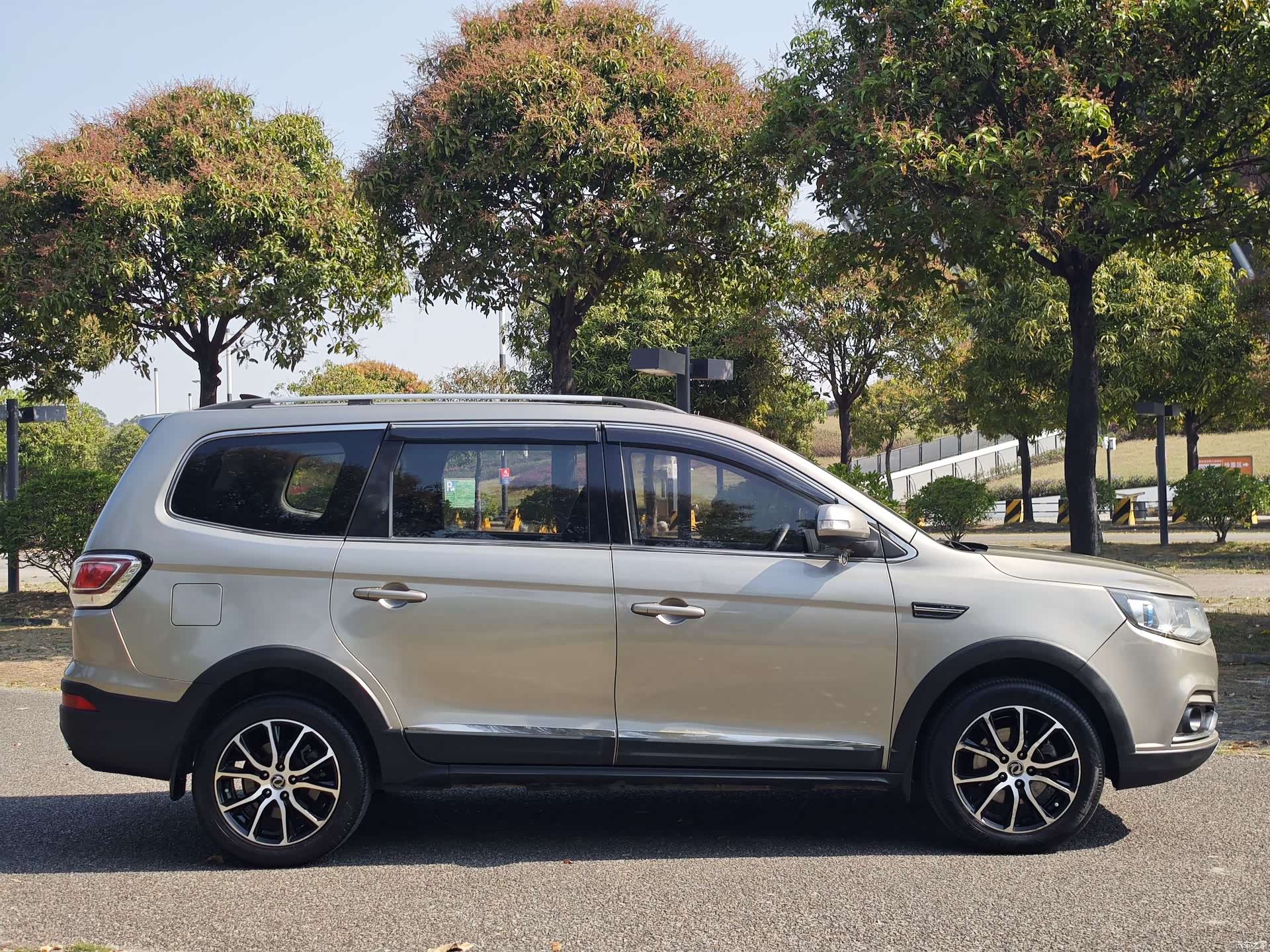 DongFeng X6, 2017 6