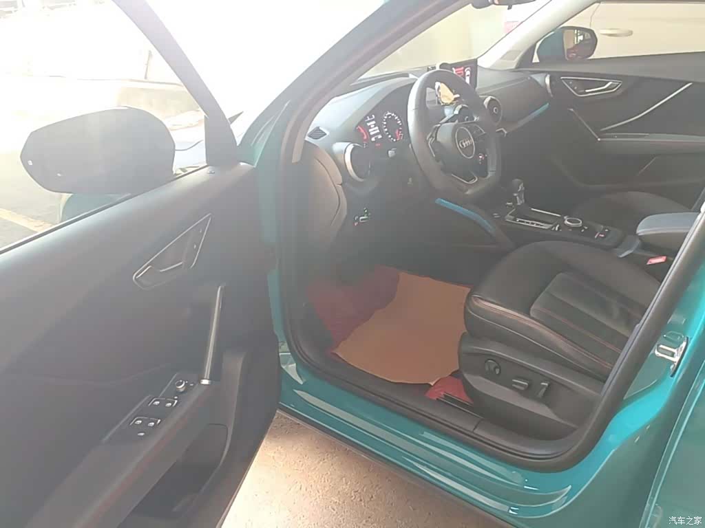 Audi Q2L, 2022 16