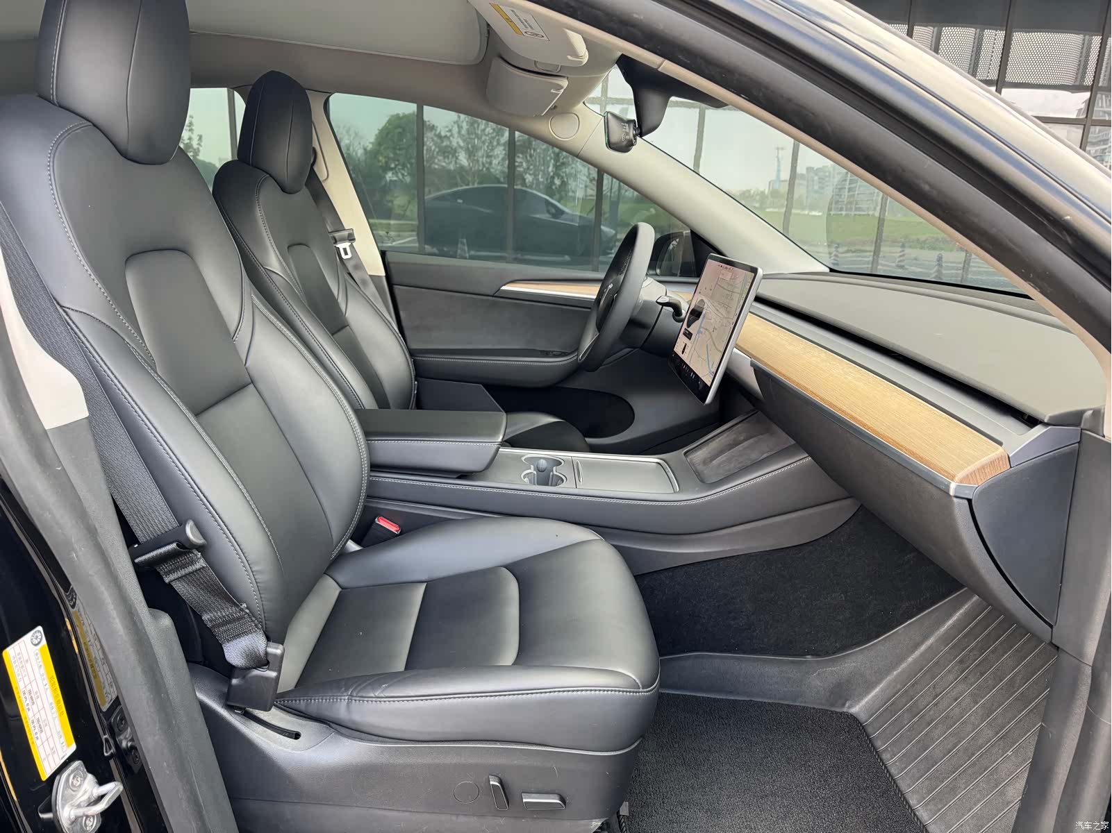 Tesla Model Y, 2021 9