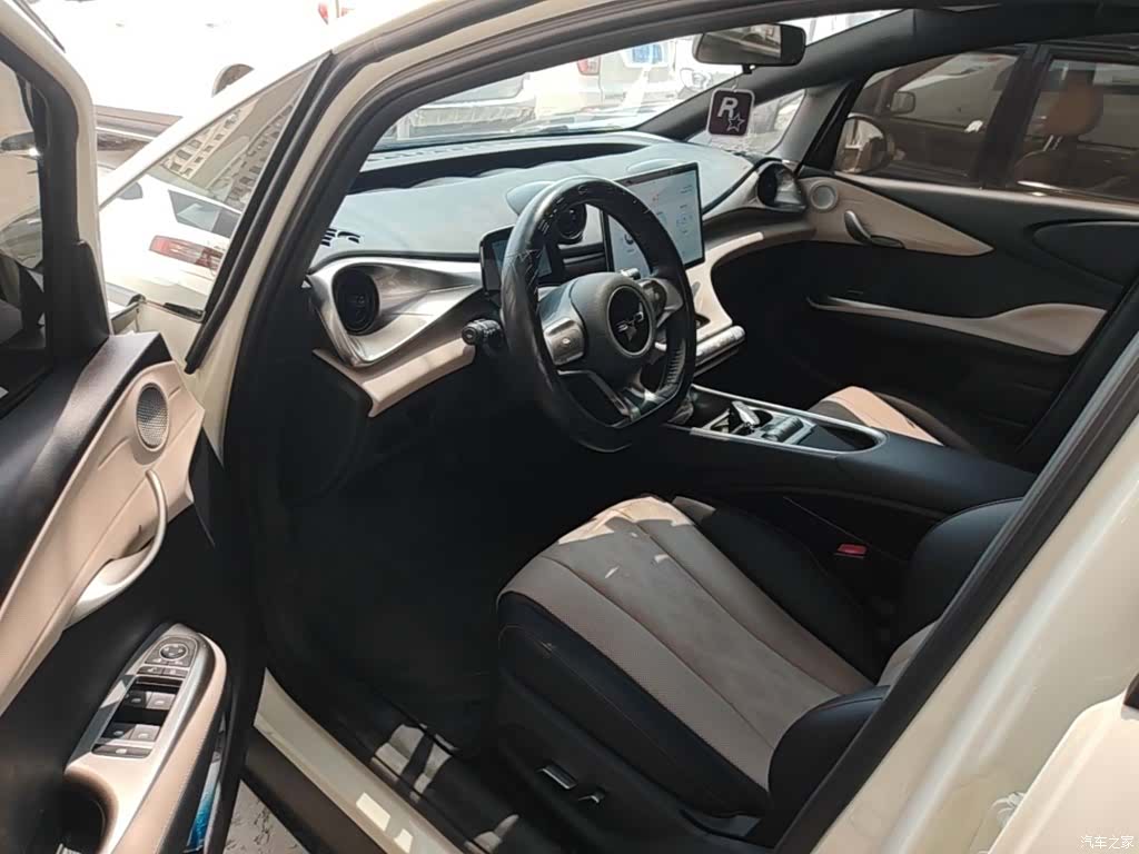 BYD Dolphin, 2026 15
