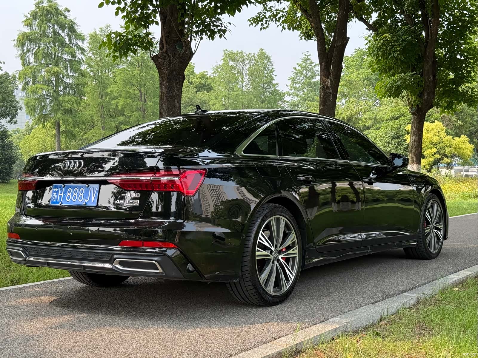 Audi A6L, 2020 все фото