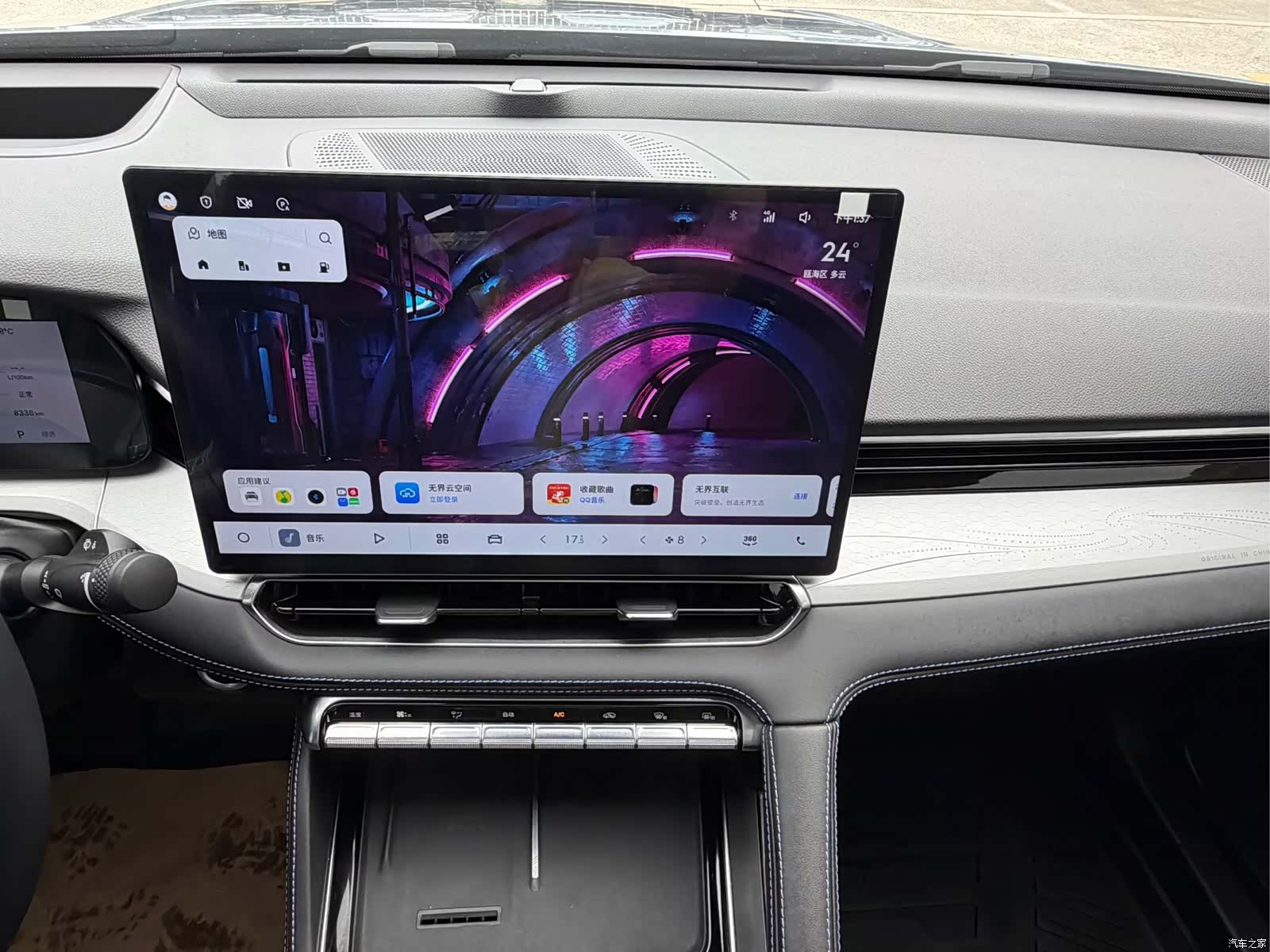 Geely Preface, 2025 10