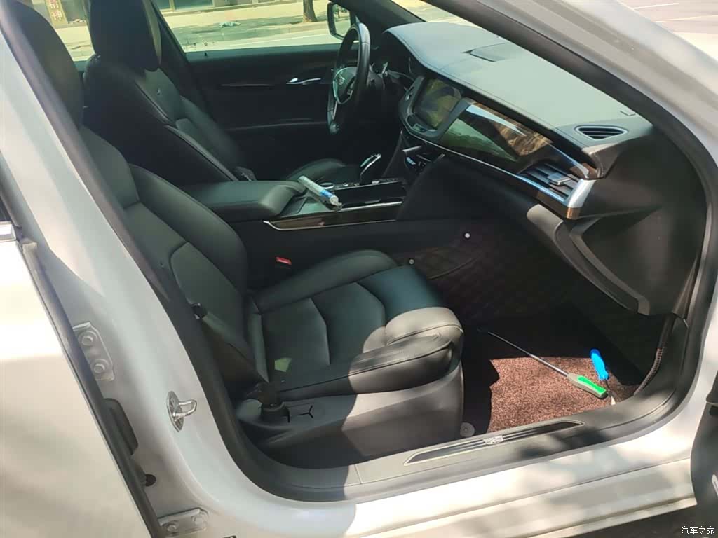 Cadillac CT6, 2022 25