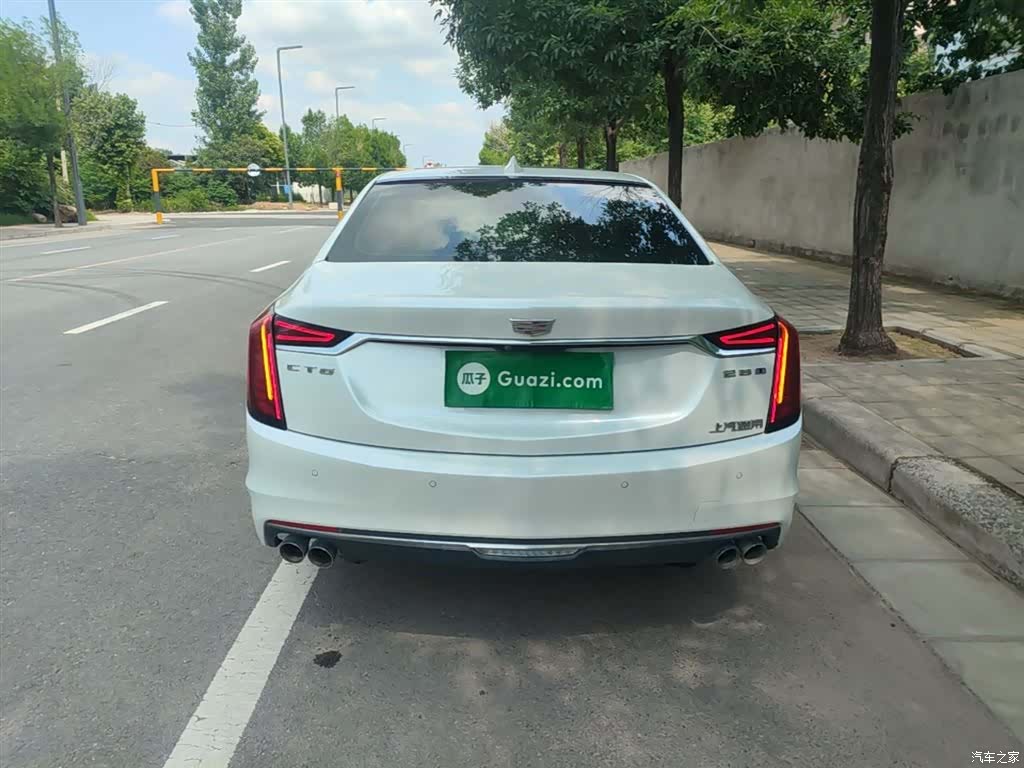 Cadillac CT6, 2022 6