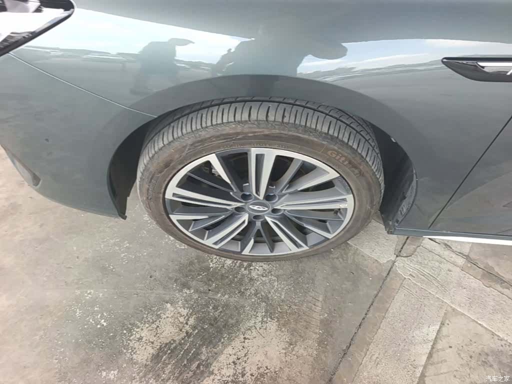 Chery Arrizo 8, 2025 23