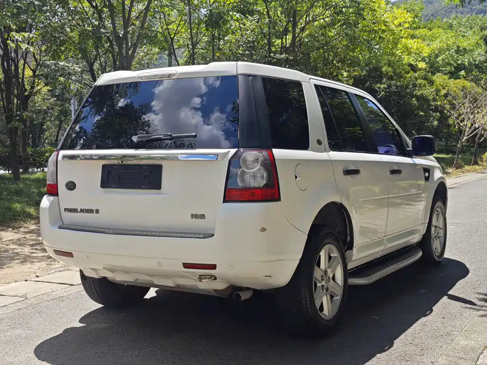 Land Rover Freelander 2