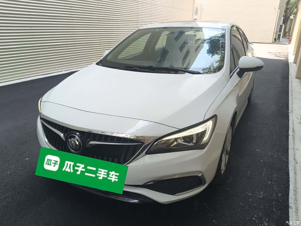 Buick Verano, 2017 1