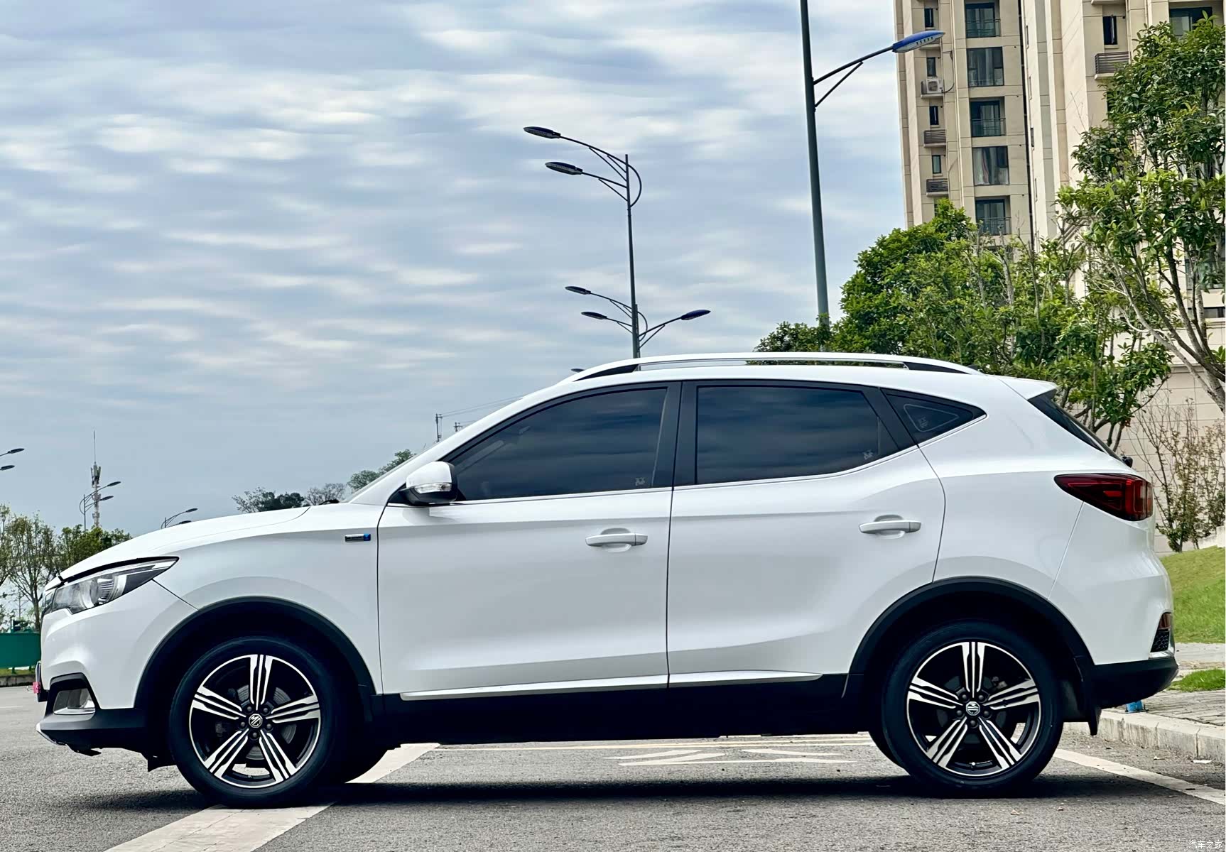 MG ZS, 2019 7