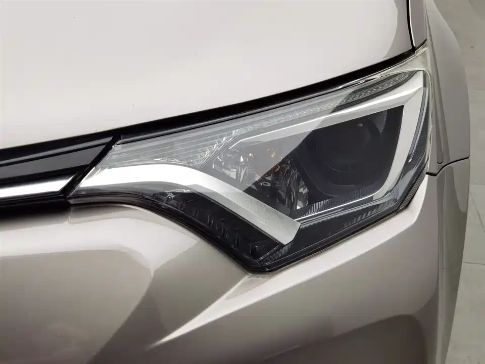 Toyota RAV4 Rongfang