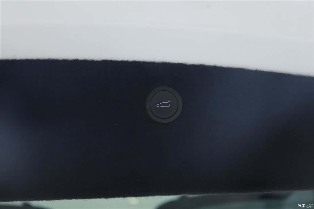 Tesla Model X, 2023 9