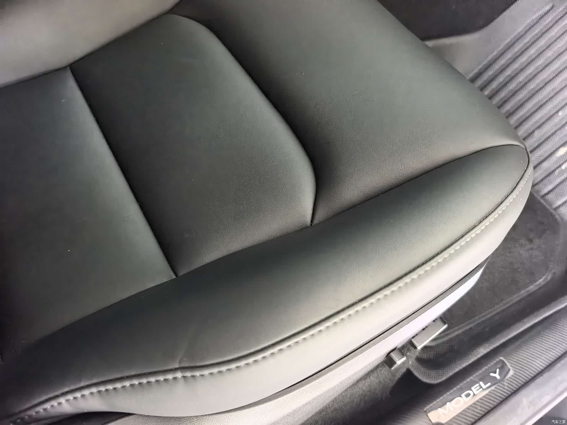 Tesla Model Y, 2023 6