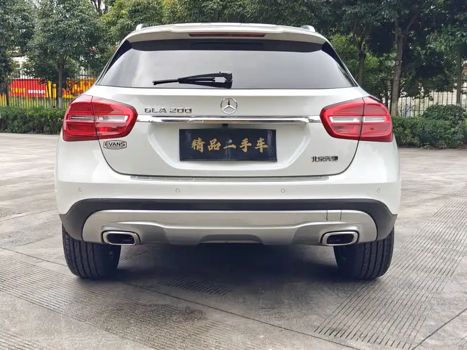 Mercedes-Benz GLA