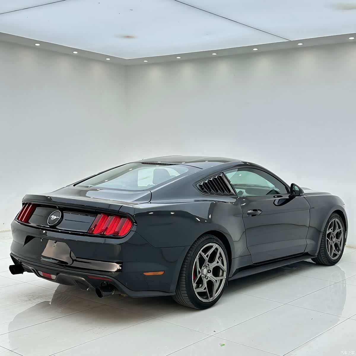 Ford Mustang, 2015 9