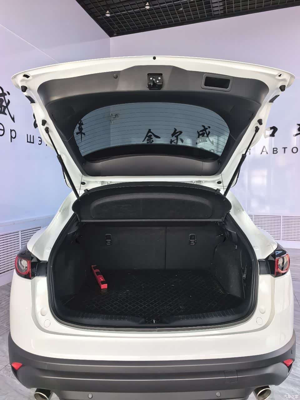 Mazda CX-4, 2023 7