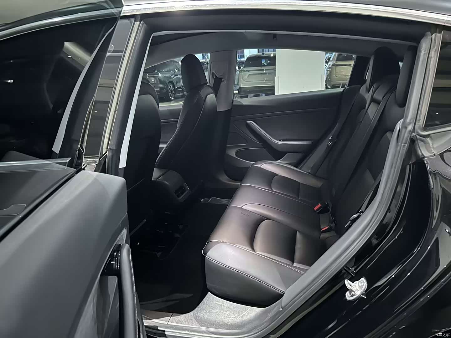 Tesla Model 3, 2020 6