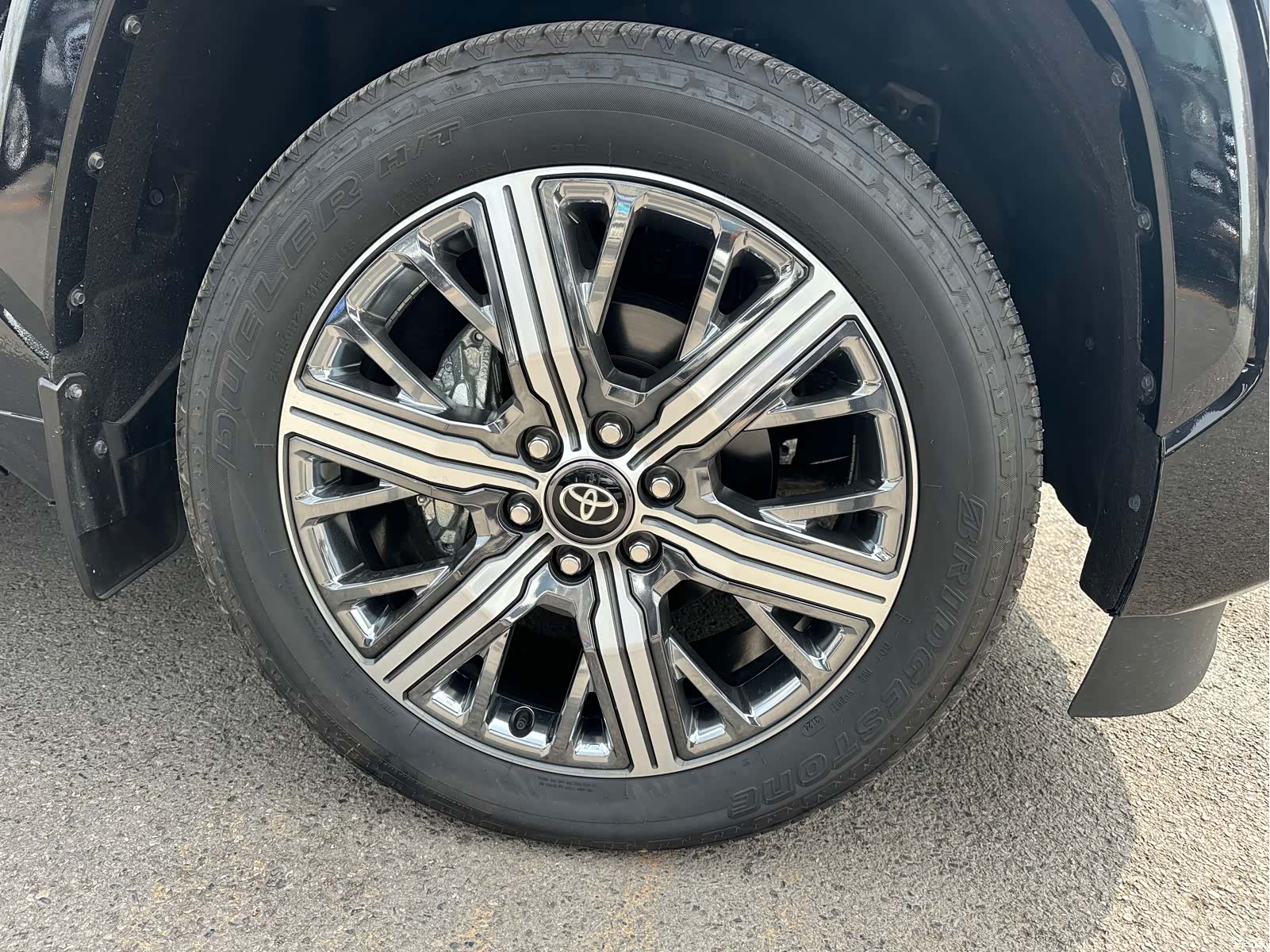 Toyota Sequoia, 2026 18