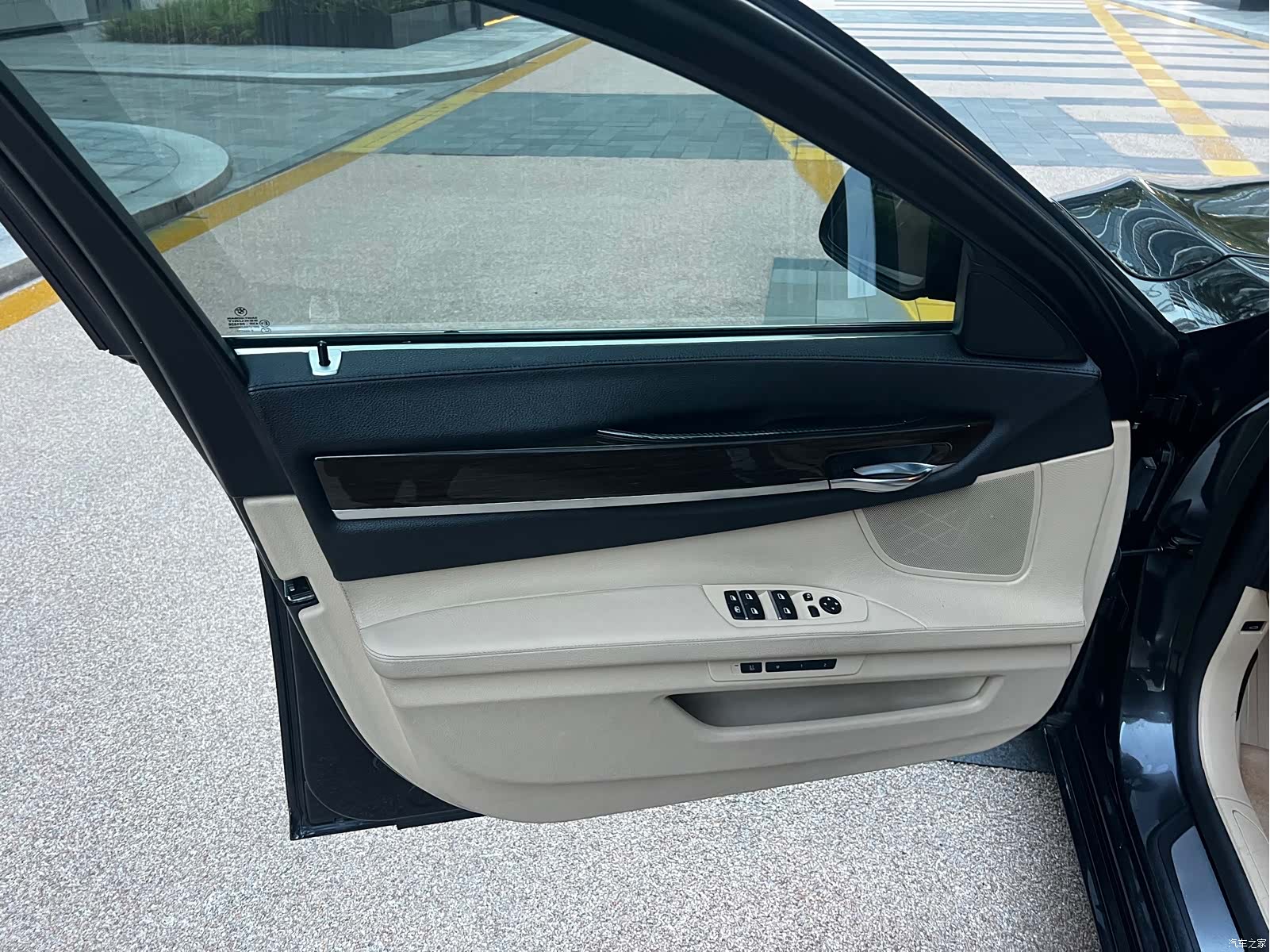 BMW 7 Series, 2012 7