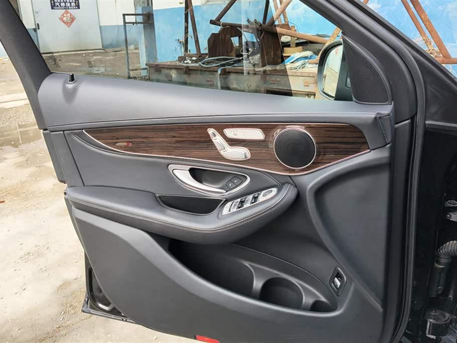 Mercedes-Benz GLC Mercedes-Benz GLC