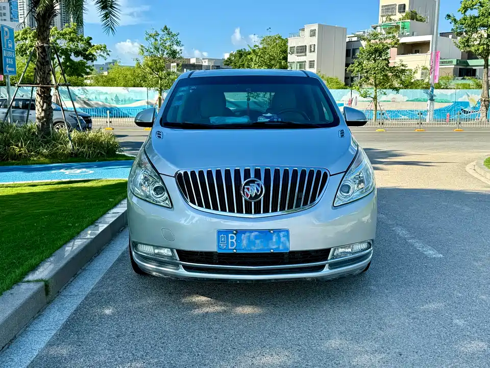 Buick GL8