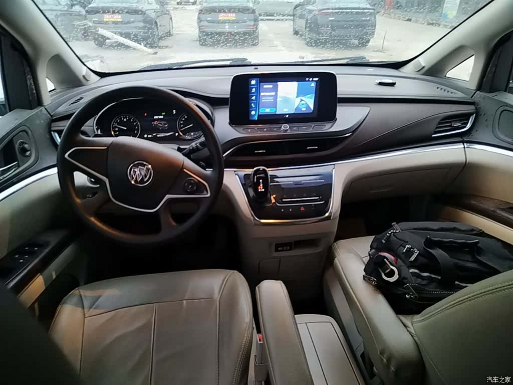 Buick GL8, 2022 10