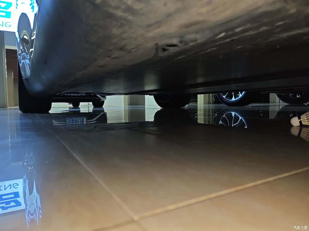 Tesla Model Y, 2024 21