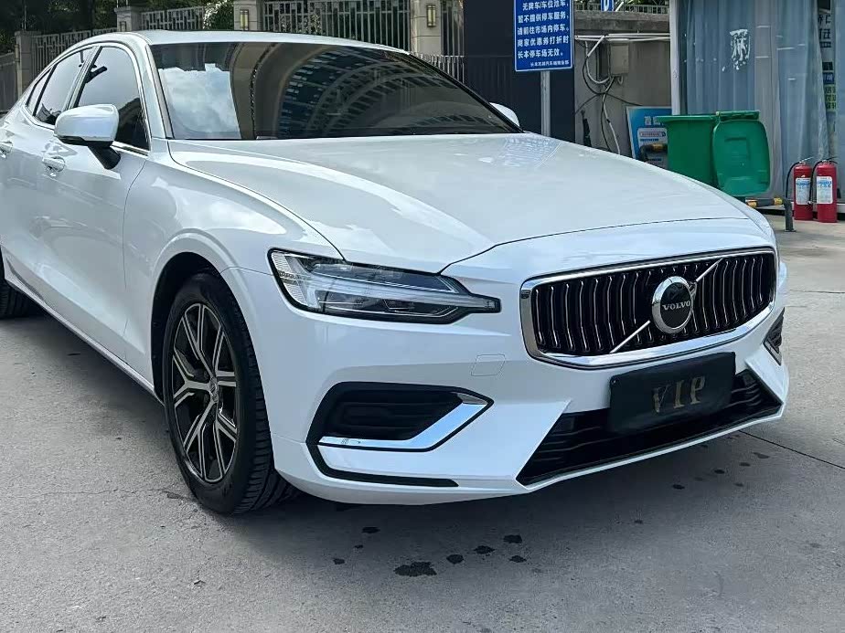 Volvo S60