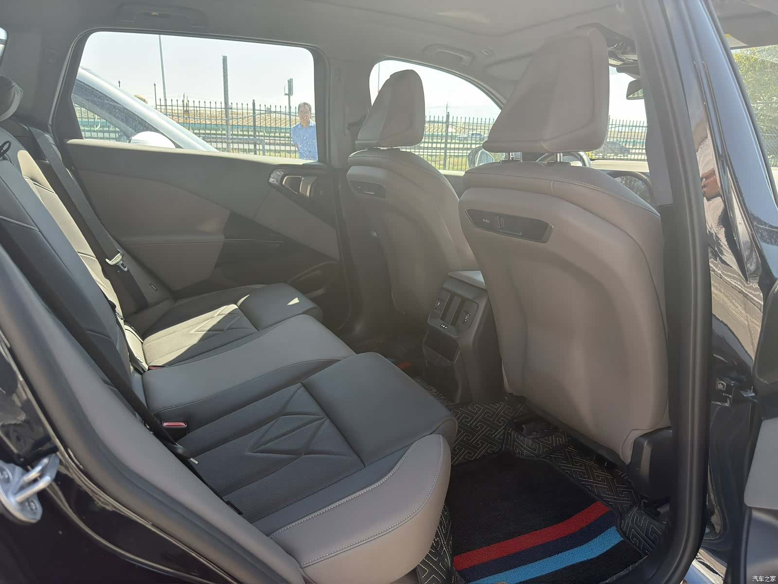 BMW X3, 2026 4