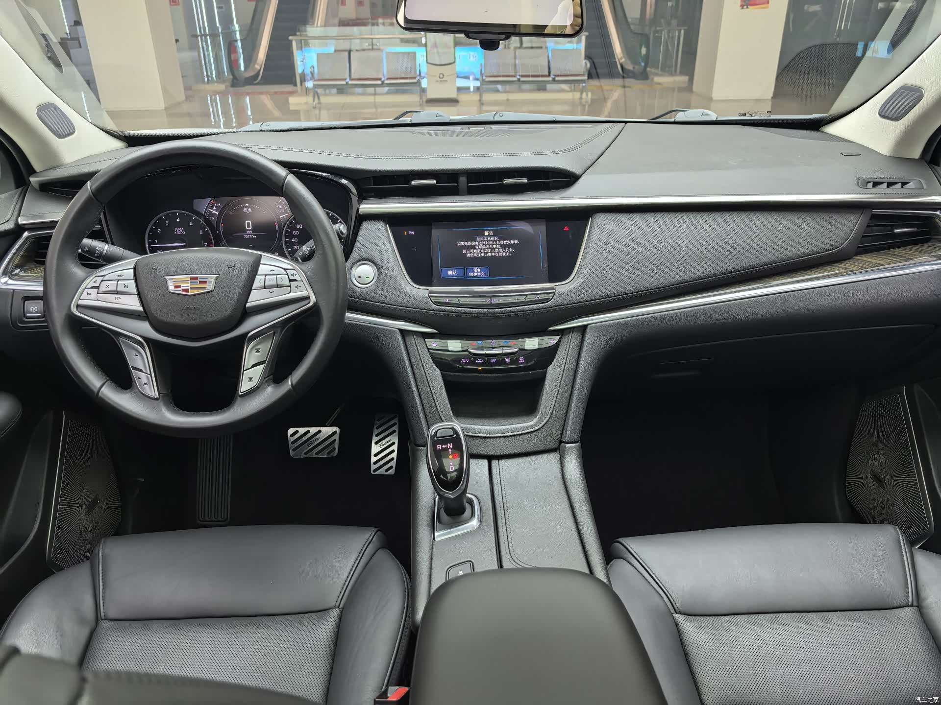 Cadillac XT5, 2019 10