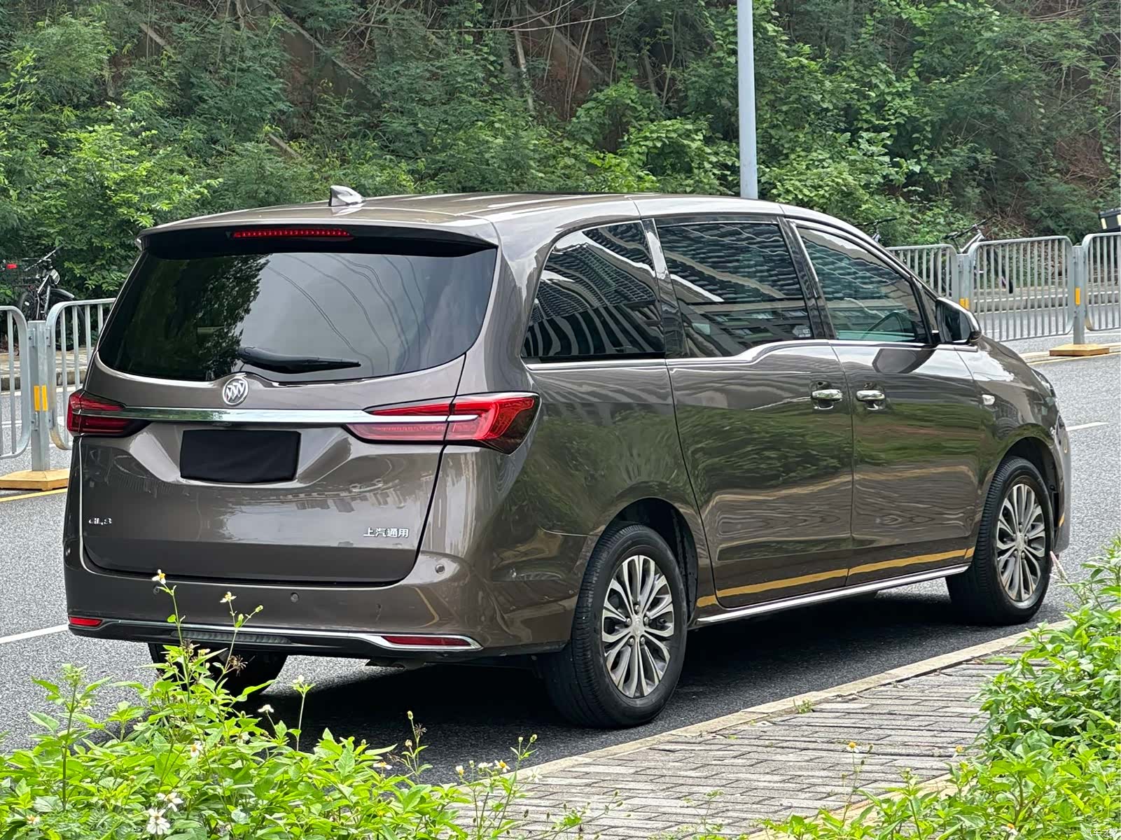 Buick GL8, 2023 6