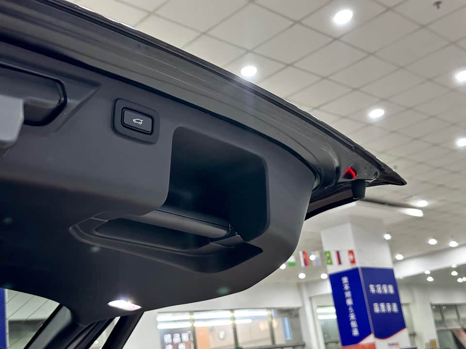 Land Rover Discover sports