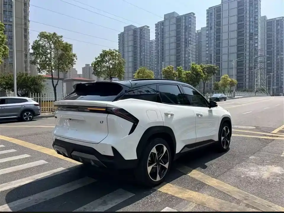 Geely Galaxy Galaxy L7