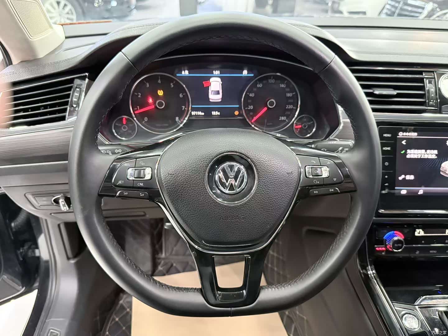 Volkswagen Phideon, 2018 все фото